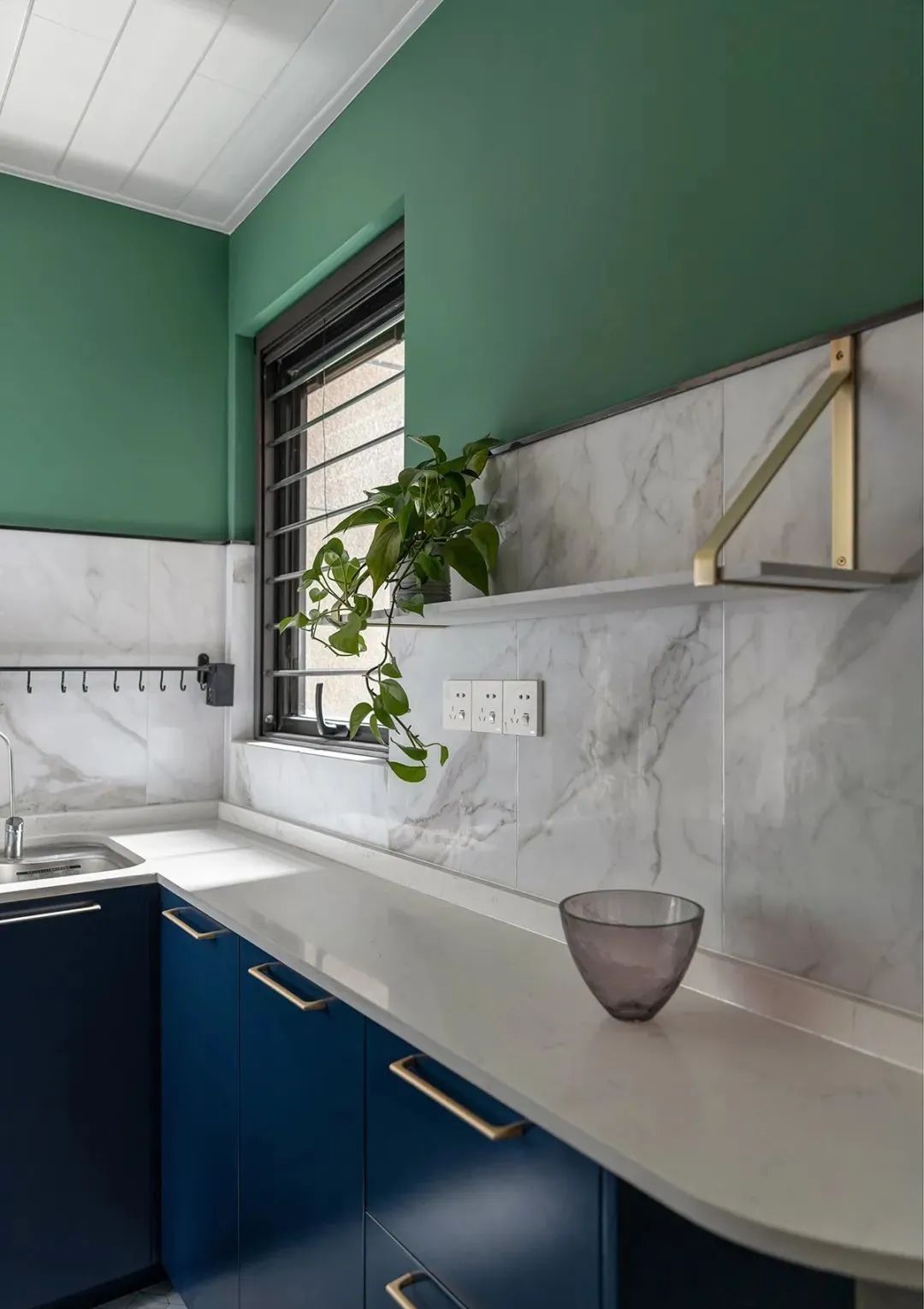 空間塑成彩色積木，只為滿足二位公主的少女心