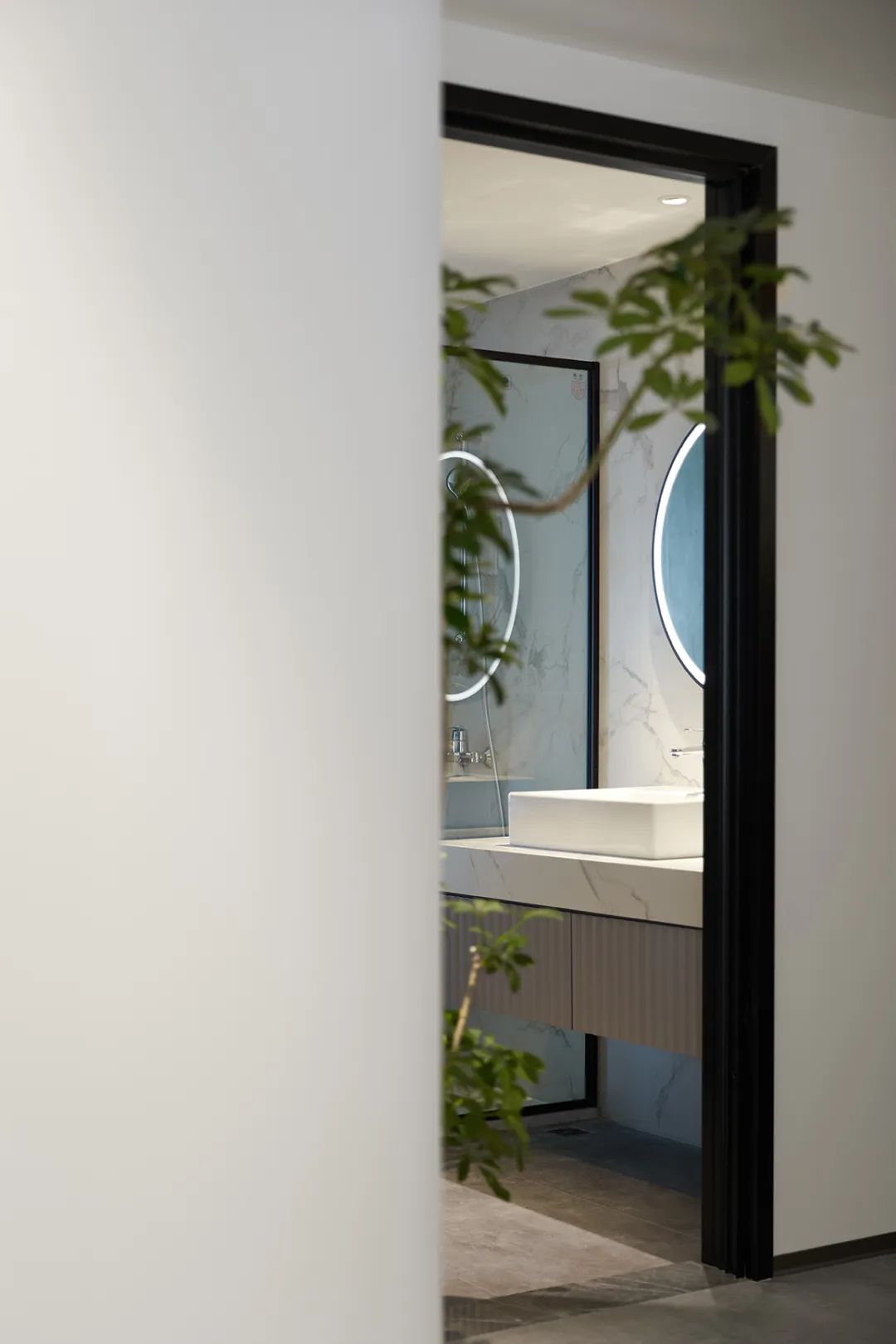 小兩口住躍層還能裝出溫度？細(xì)節(jié)精準(zhǔn)把控詮釋大而不空