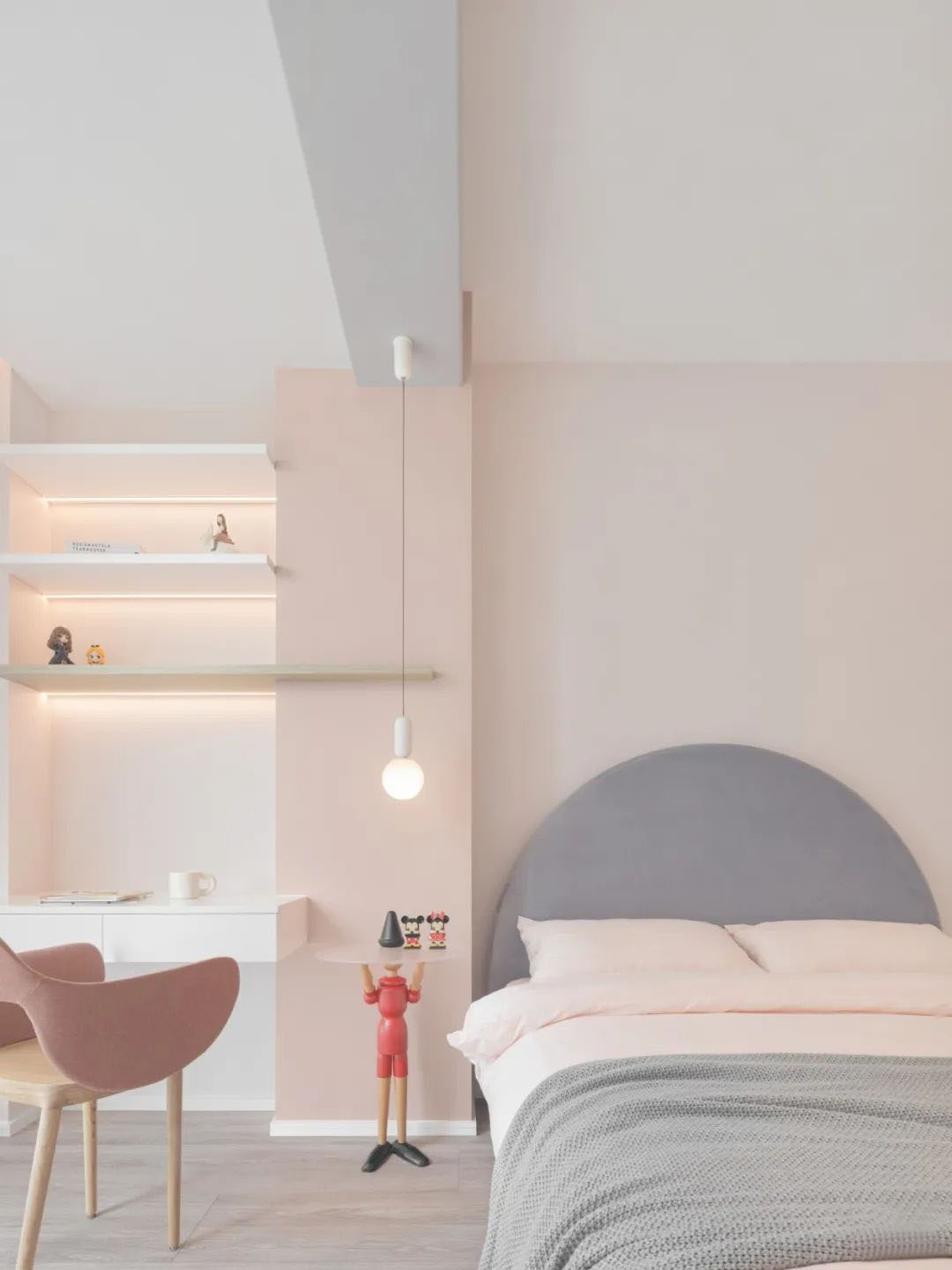 工作如此繁雜，居家何不簡單一些？三口之家的極簡美宅