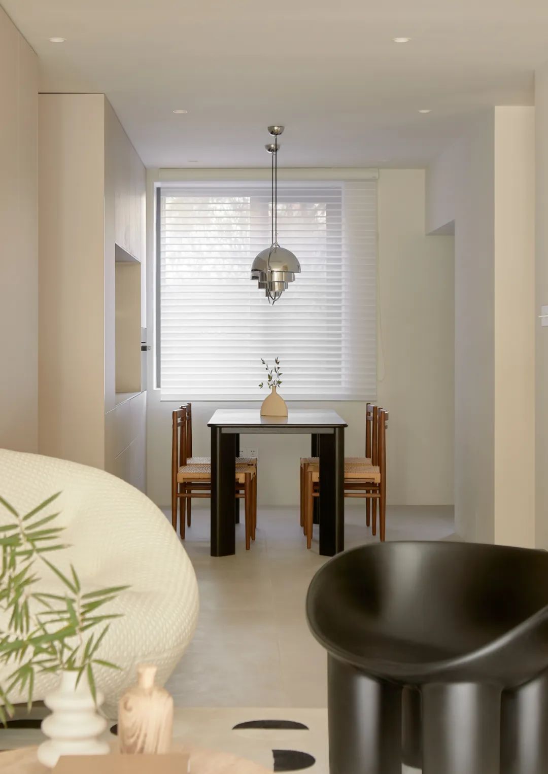 氛圍捕手丨前沿家私搭配時尚布設(shè)，渲染美女警察ins風(fēng)美宅