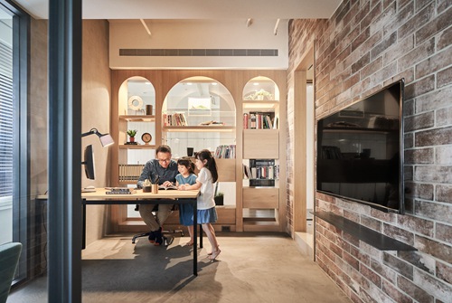 打通兩套房，竟是為了孩子的游樂(lè)場(chǎng)，當(dāng)代家庭“幼兒園”