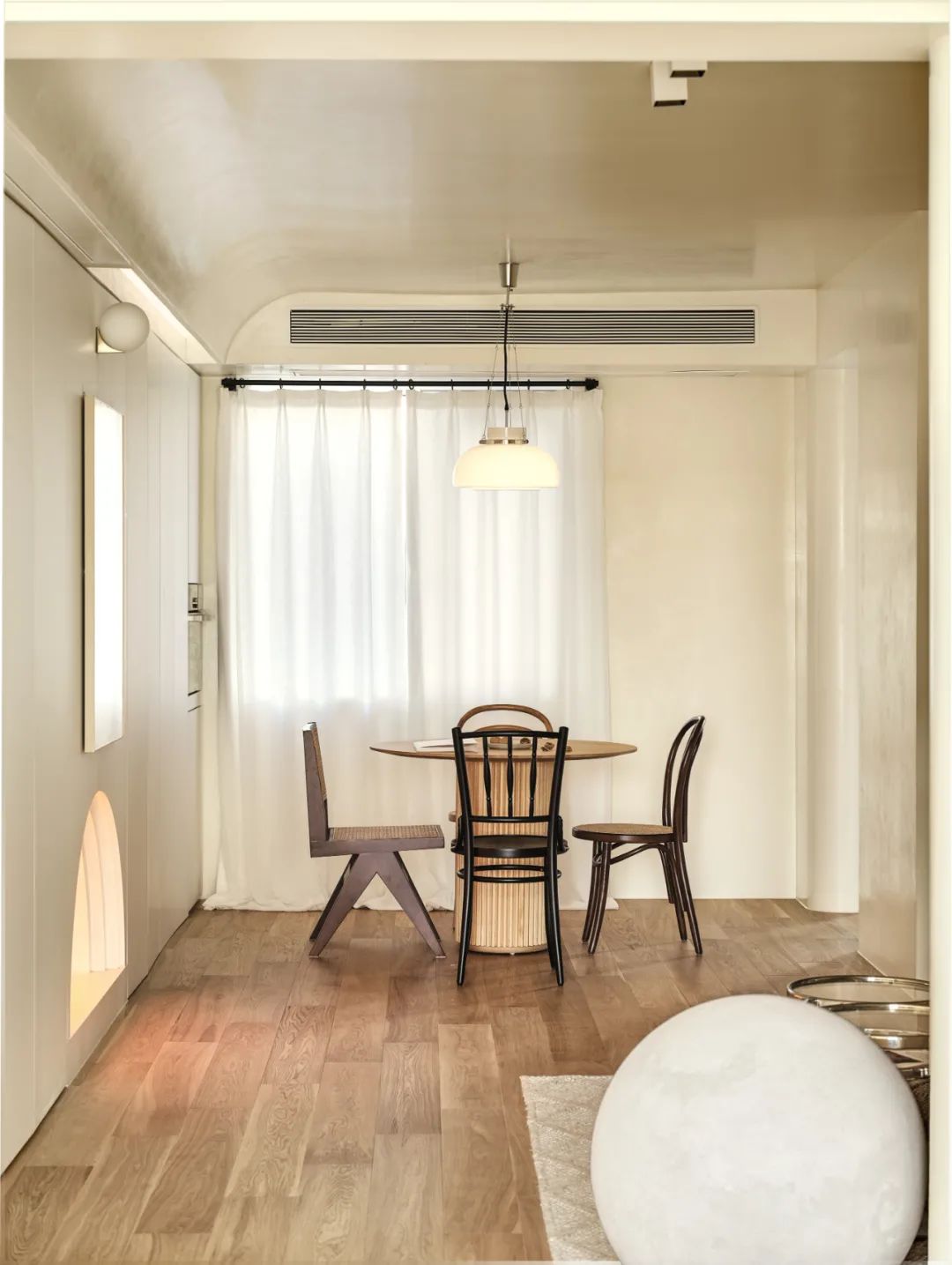 溫潤奶油風~無用隔墻應拆盡拆，宅家盡享“日月同輝”