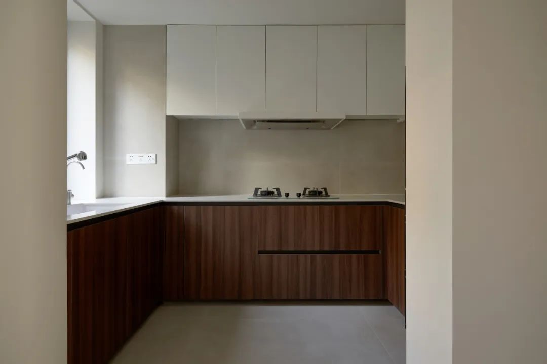 氛圍捕手丨前沿家私搭配時尚布設(shè)，渲染美女警察ins風(fēng)美宅