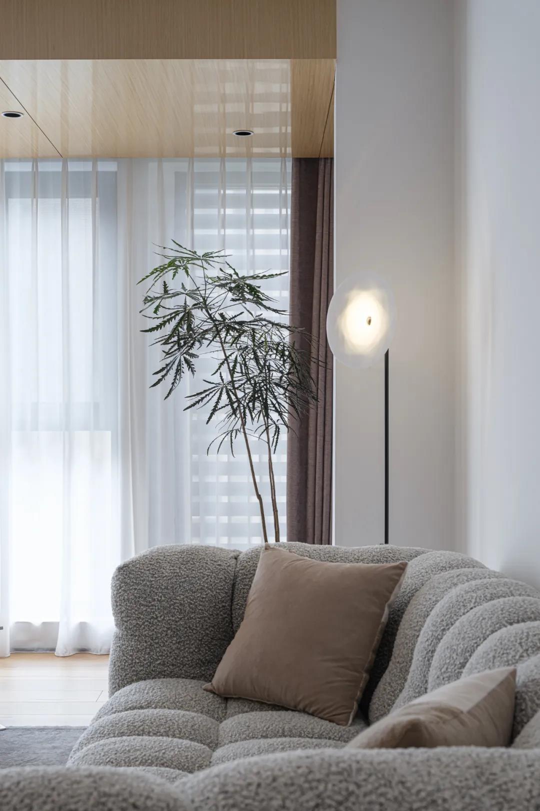 空間規劃師丨色彩層次映射功能變化，刪繁就簡的輕盈自宅