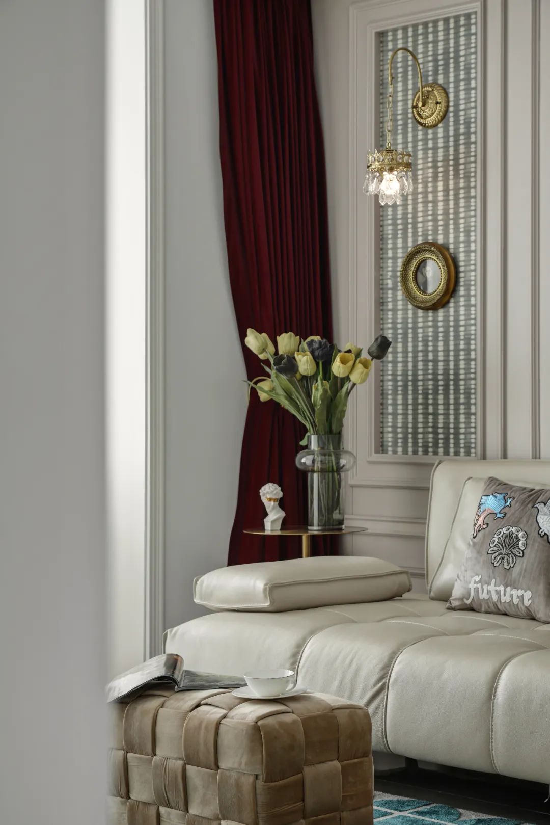 繁復裝飾也能和而不亂？看看她家，成全你的小資自由