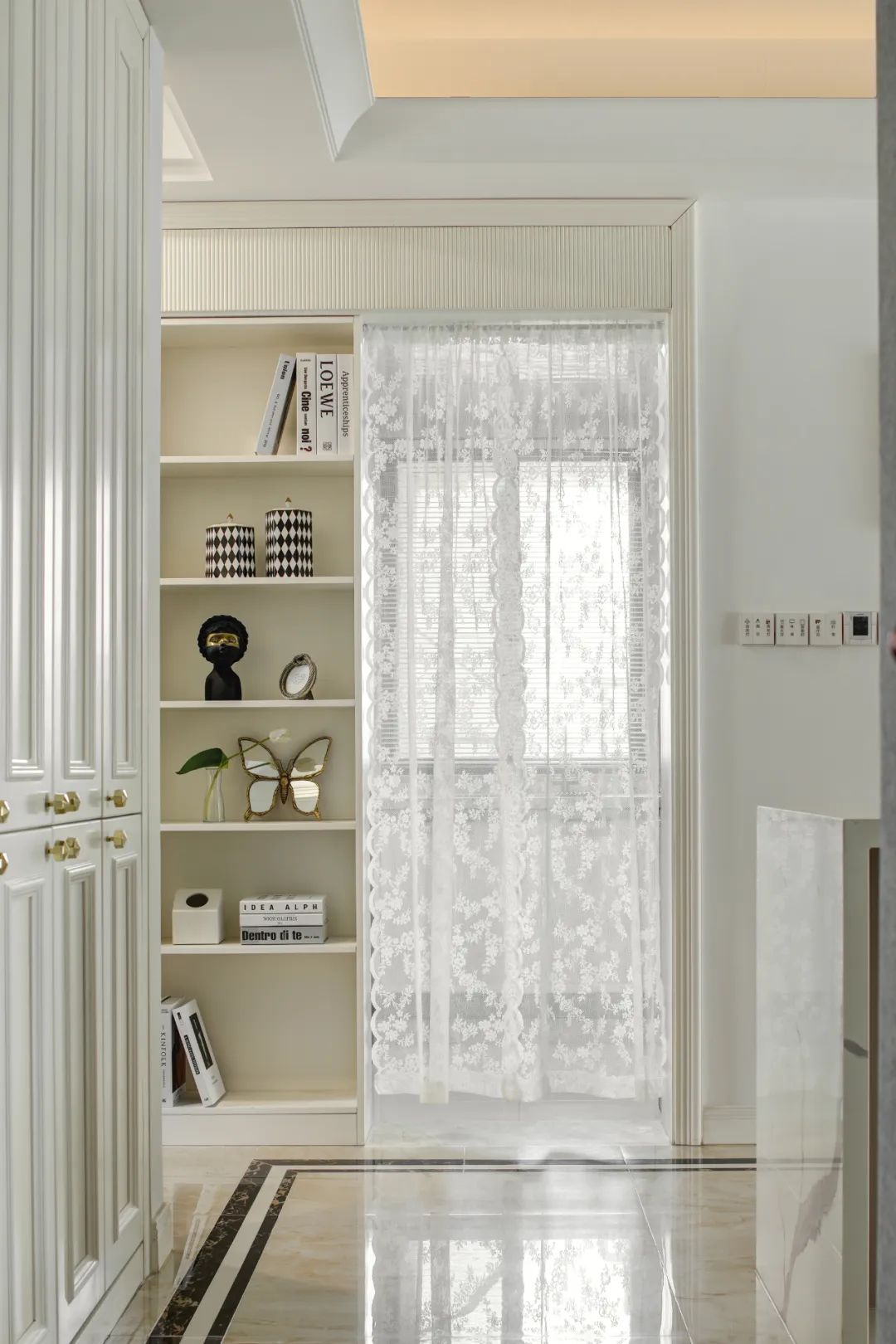 繁復裝飾也能和而不亂？看看她家，成全你的小資自由