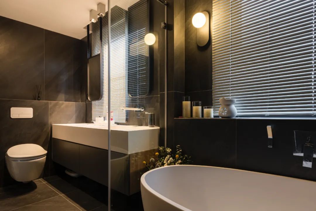 居家手記丨主題浴缸房、陽(yáng)臺(tái)用餐區(qū)，隨時(shí)開(kāi)啟度假模式