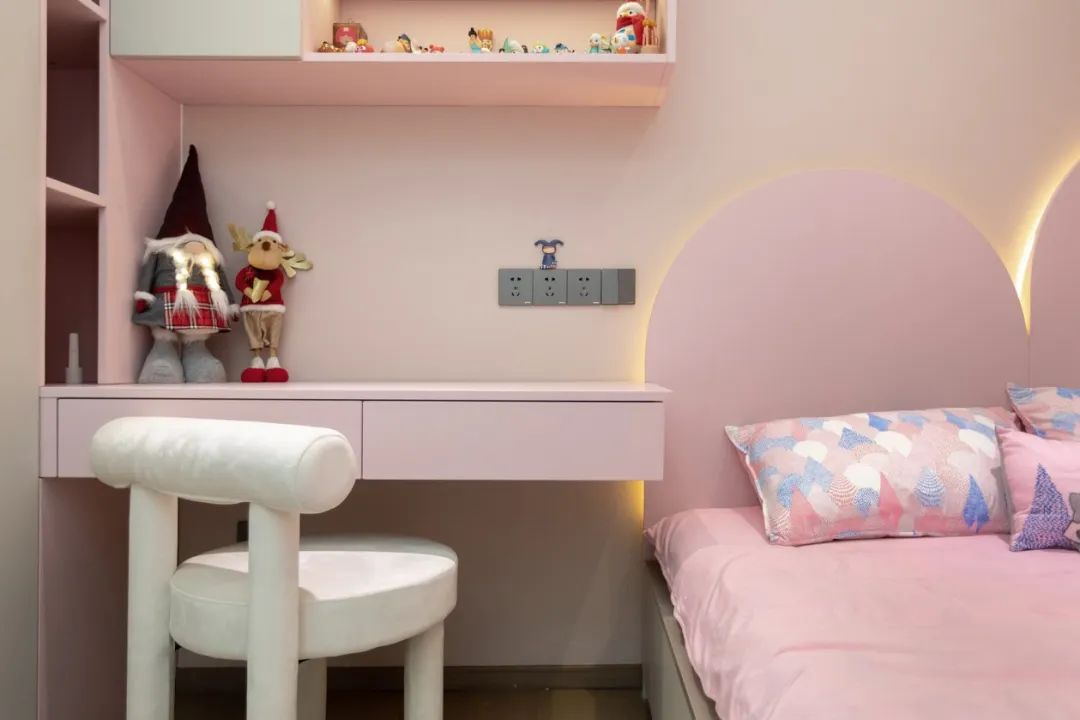 宅子只是睡覺的“窩”？NO，看這一家三口，就像住進詩歌