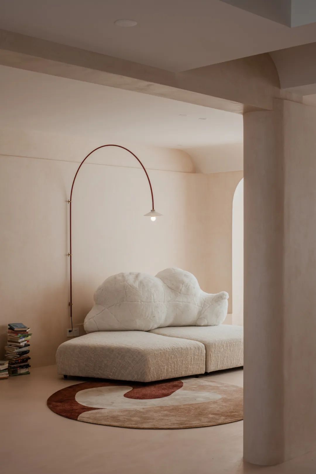 來一支草莓味的“冰激凌”，走進藝術總監(jiān)的侘寂之家