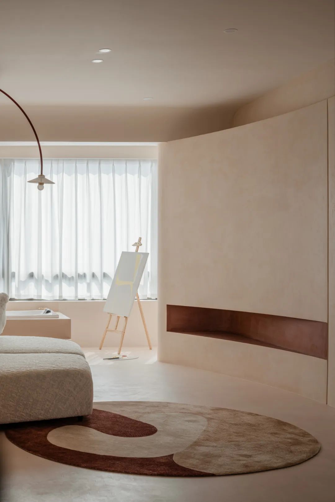 來一支草莓味的“冰激凌”，走進藝術總監(jiān)的侘寂之家