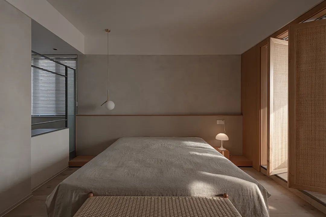 超大浴缸套間+休閑書房+獨立視聽室，人均80平的快樂！