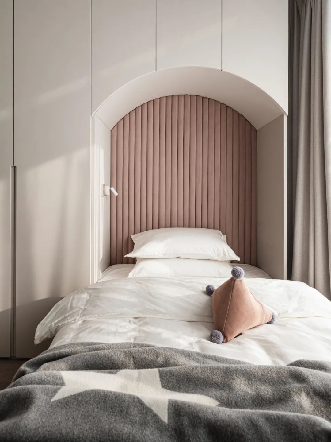 一家五口住進五星酒店？原來是他家輕奢自宅