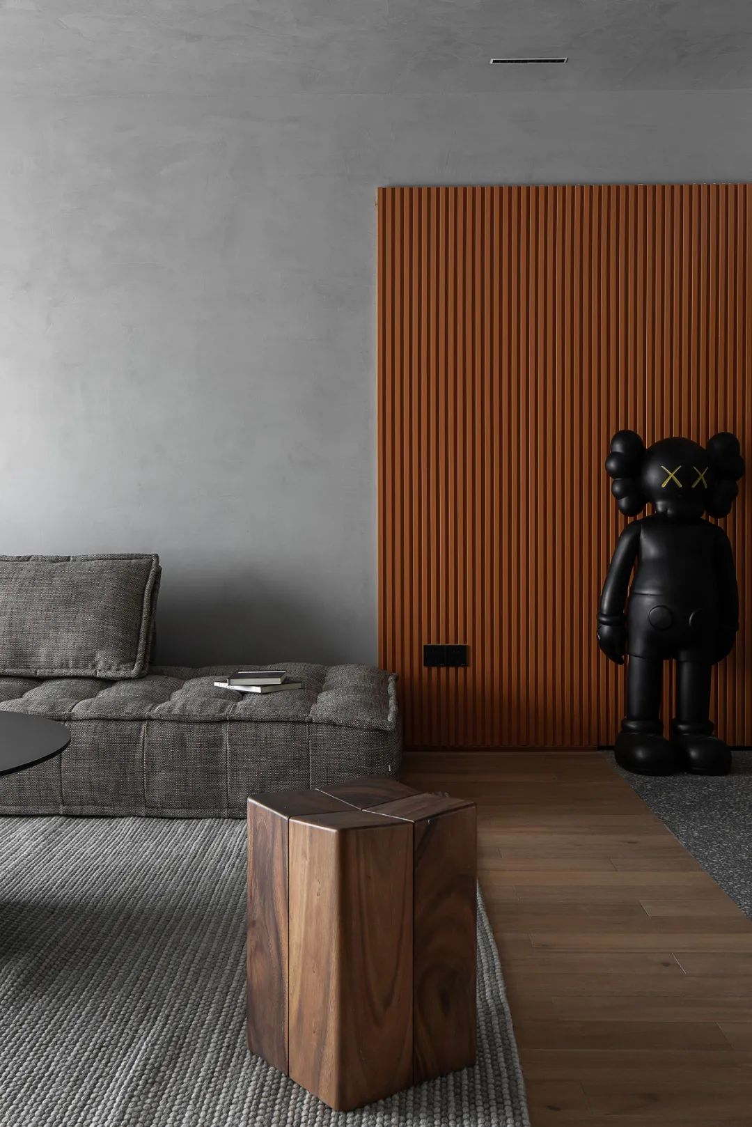 一家5口如何審美一致？他家刷成愛(ài)馬仕橙，房?jī)r(jià)都漲了