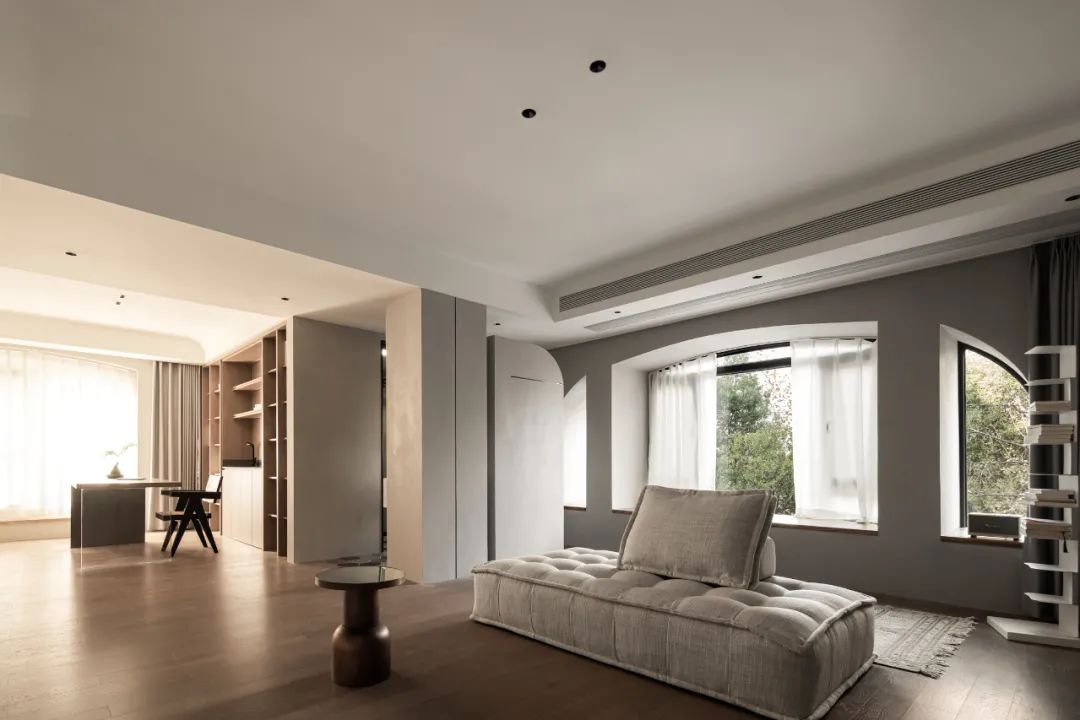 “去客廳化”有多爽?她家憑借異形窗+開放浴缸圈粉無數(shù)