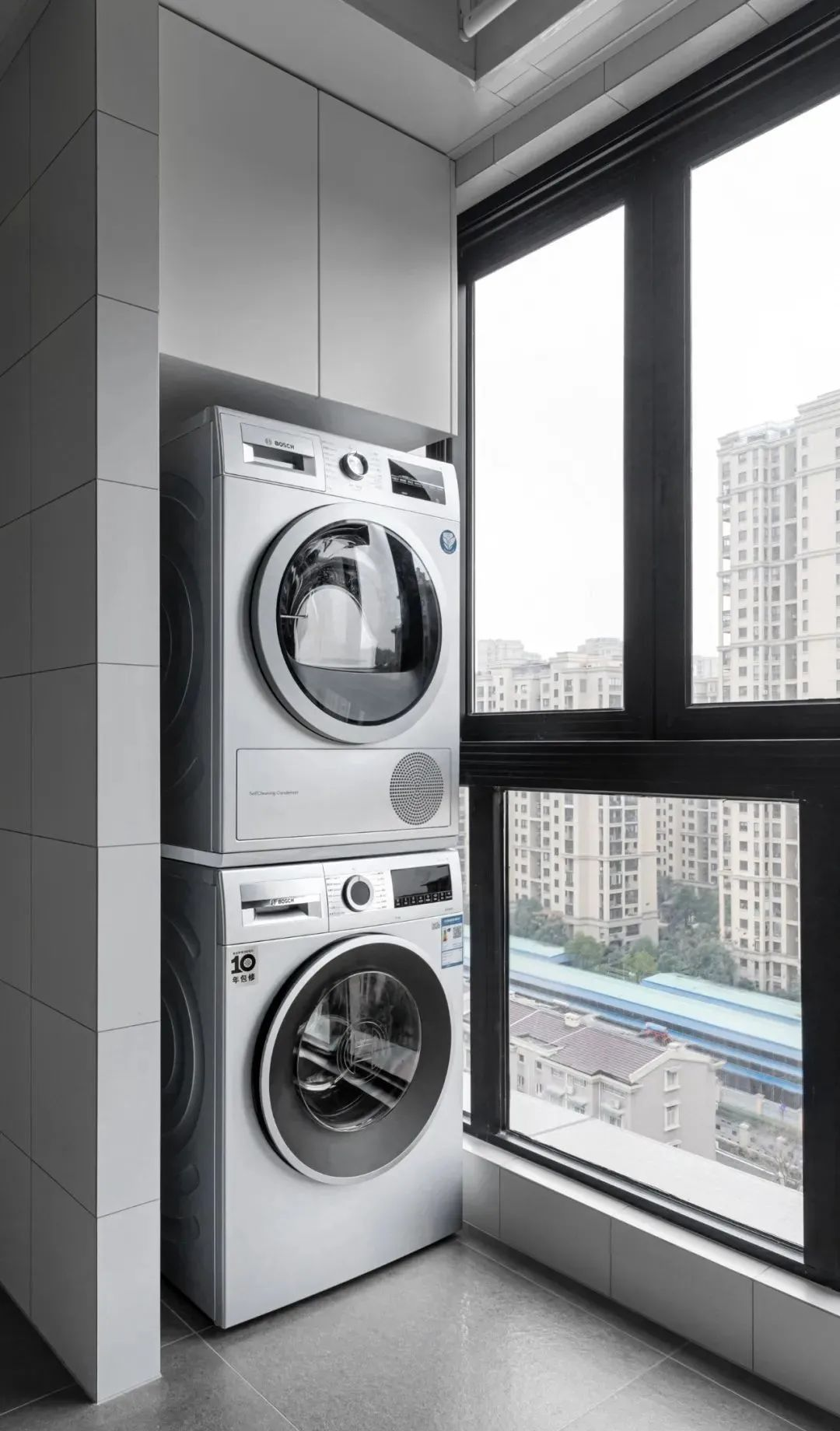 留學夫妻曝光居家日常，這套隱藏式“收納巨獸”藏不住了