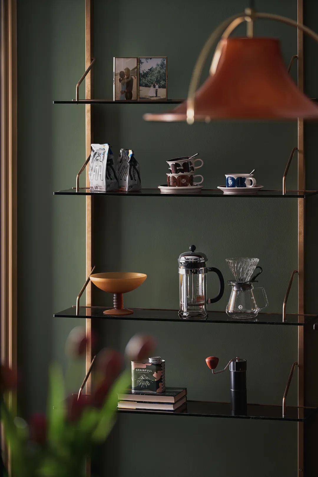 復古風可以有多存粹？中古家具+經典撞色，一鍵穿越