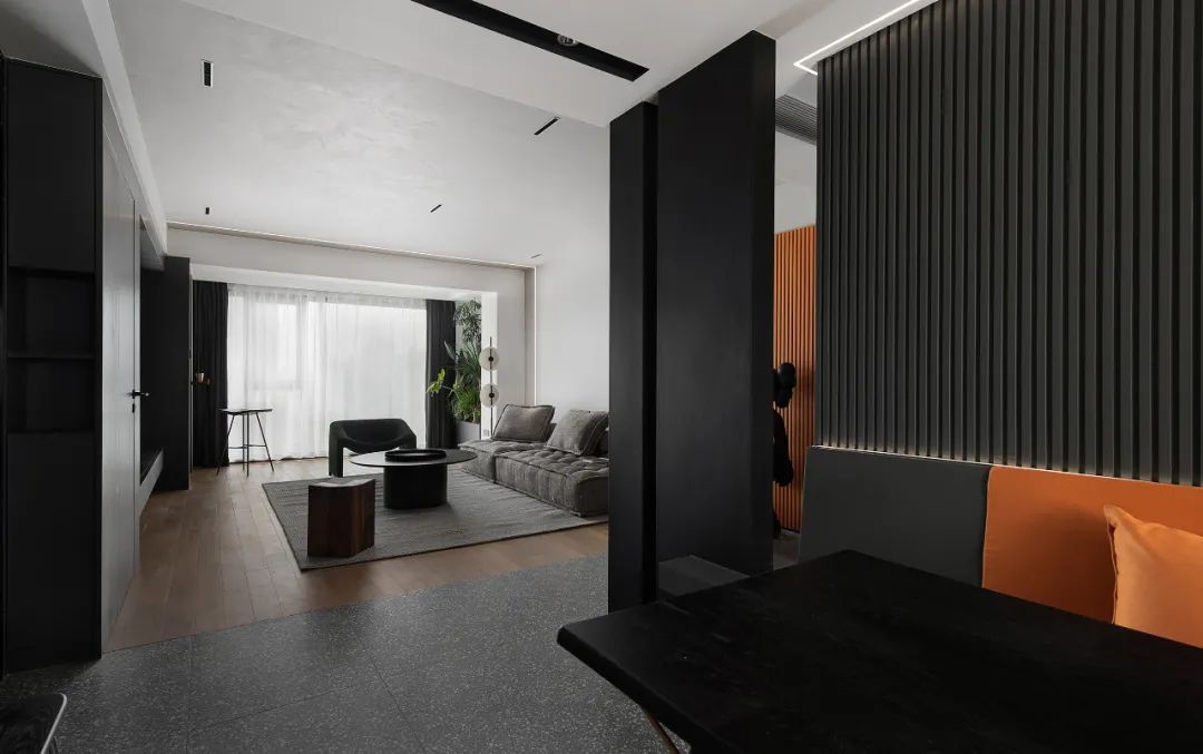 一家5口如何審美一致？他家刷成愛(ài)馬仕橙，房?jī)r(jià)都漲了