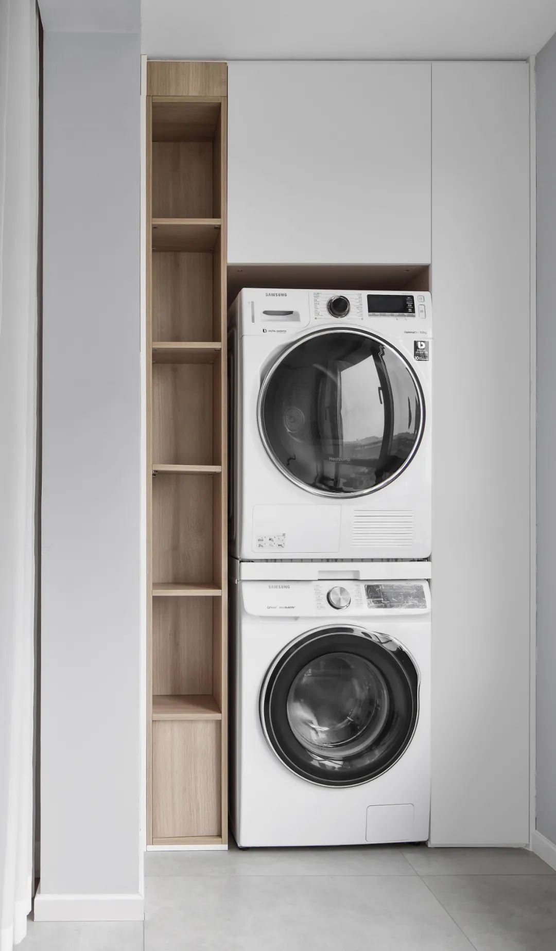 美女?dāng)z影師實(shí)力自寵，黑白灰小宅又美又溫柔，絕絕子～