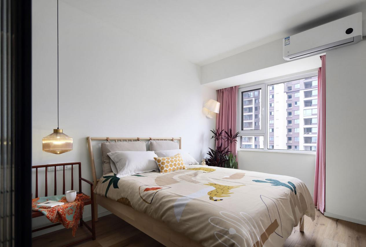 只有老人喜歡新中式？新婚小兩口隱居山水之間