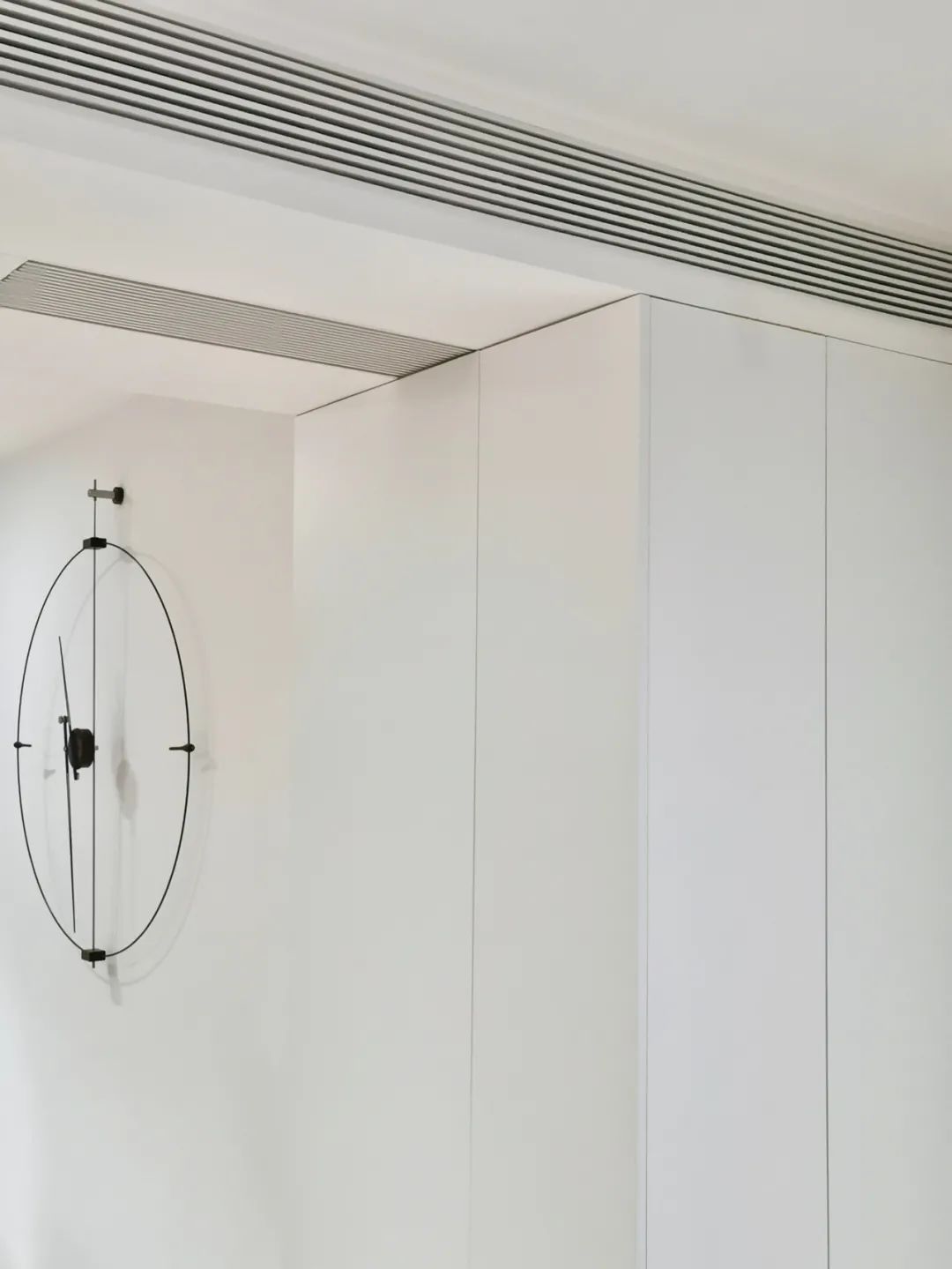 入戶新思路丨島臺代替玄關柜，把通透做到極致