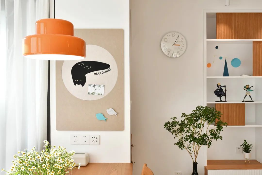 容下一家五口的小兩居，陽臺改成小餐廳，還有超多收納