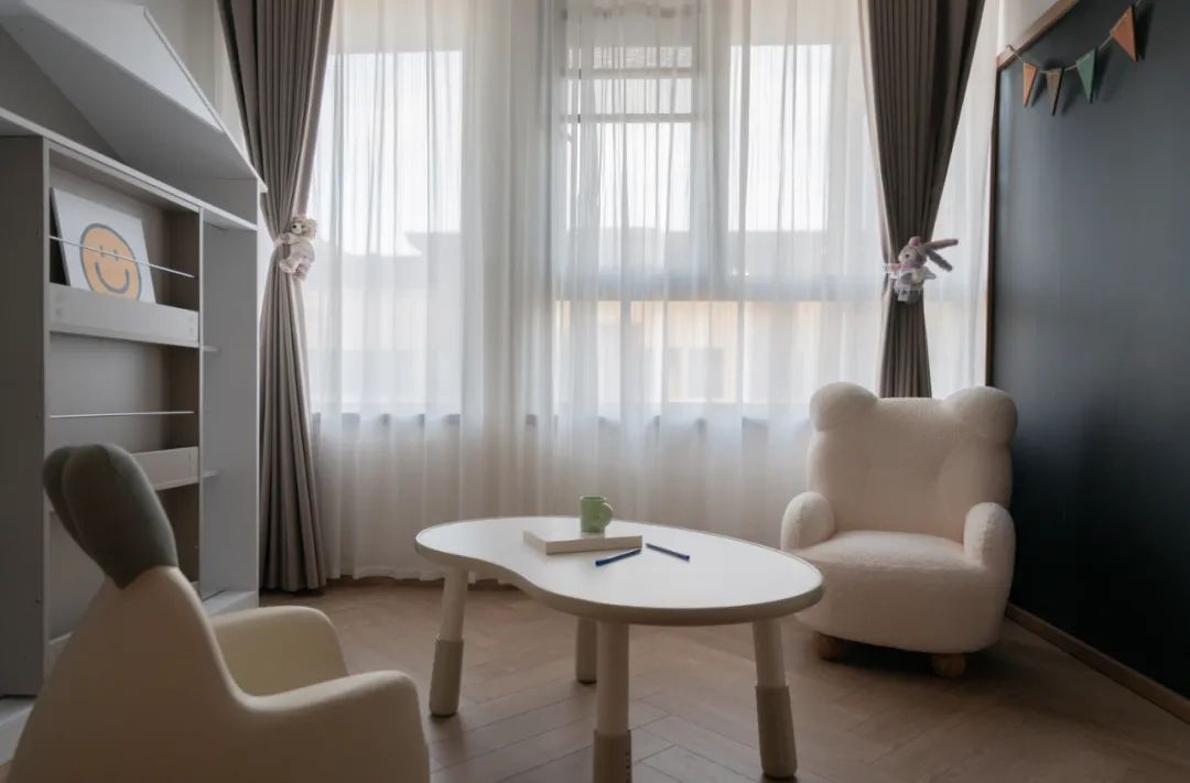 5人1喵年輕感住宅：親子互動老人休閑，處處寶藏家具