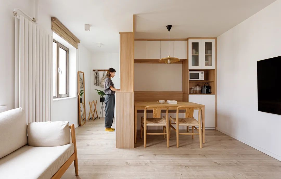 舊房改造教科書丨“角落潮設計”，書房、餐吧全部安排