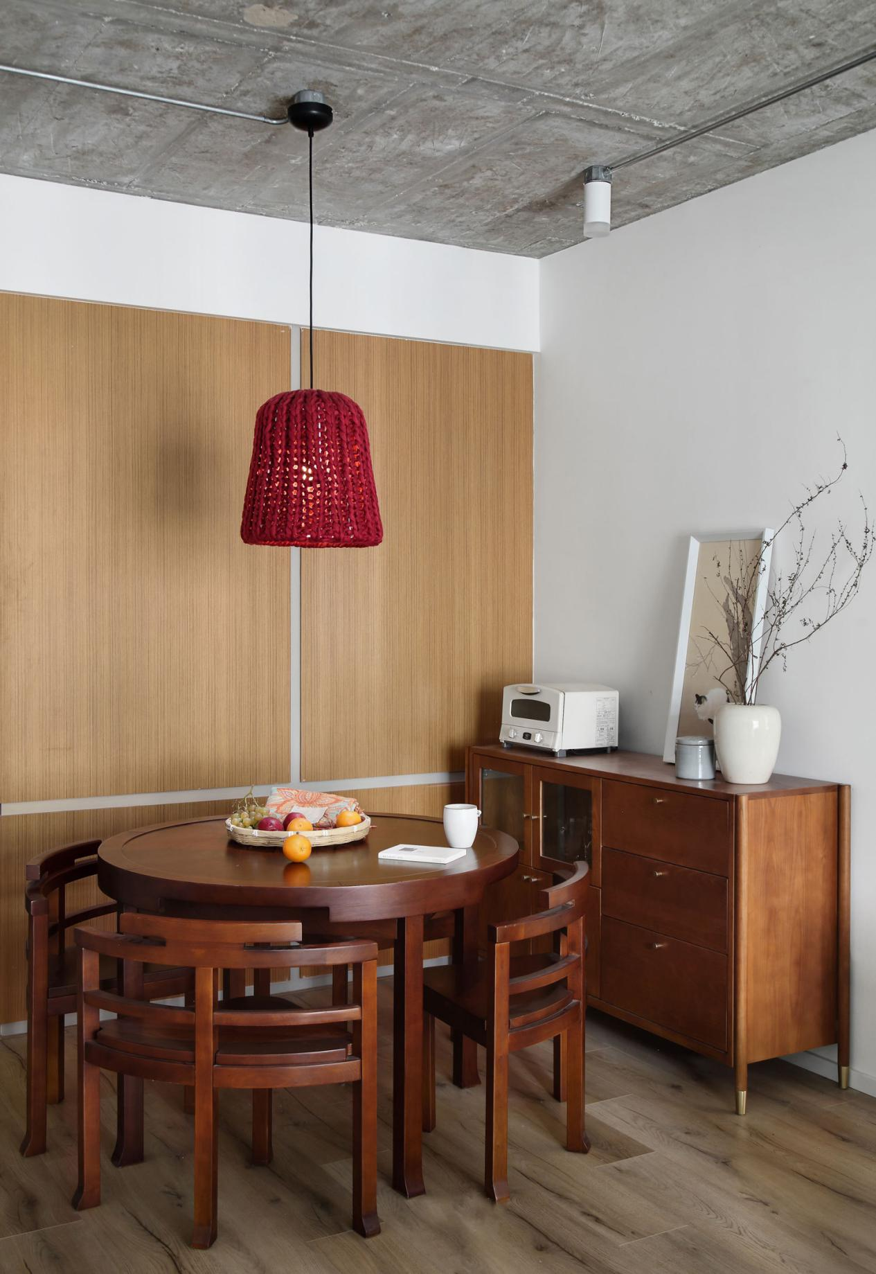 只有老人喜歡新中式？新婚小兩口隱居山水之間