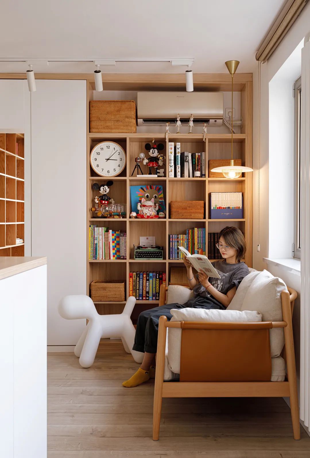 舊房改造教科書丨“角落潮設計”，書房、餐吧全部安排