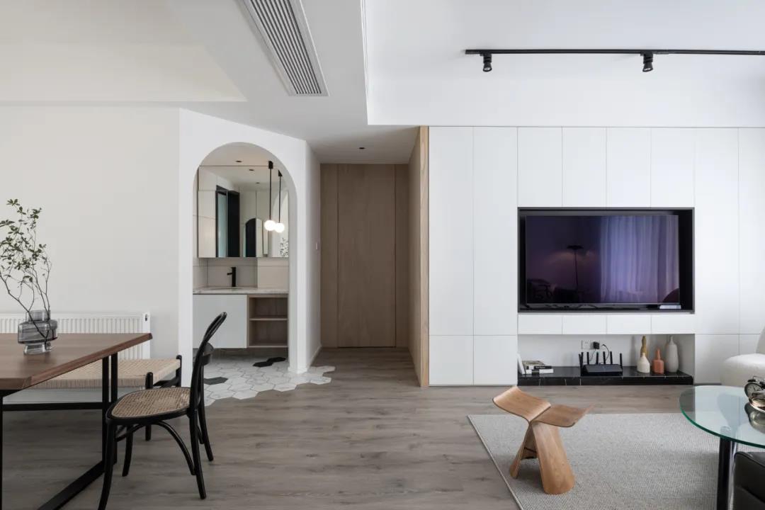 抗疫夫妻純凈生活！89㎡花15萬(wàn)裝出“白日夢(mèng)想家”