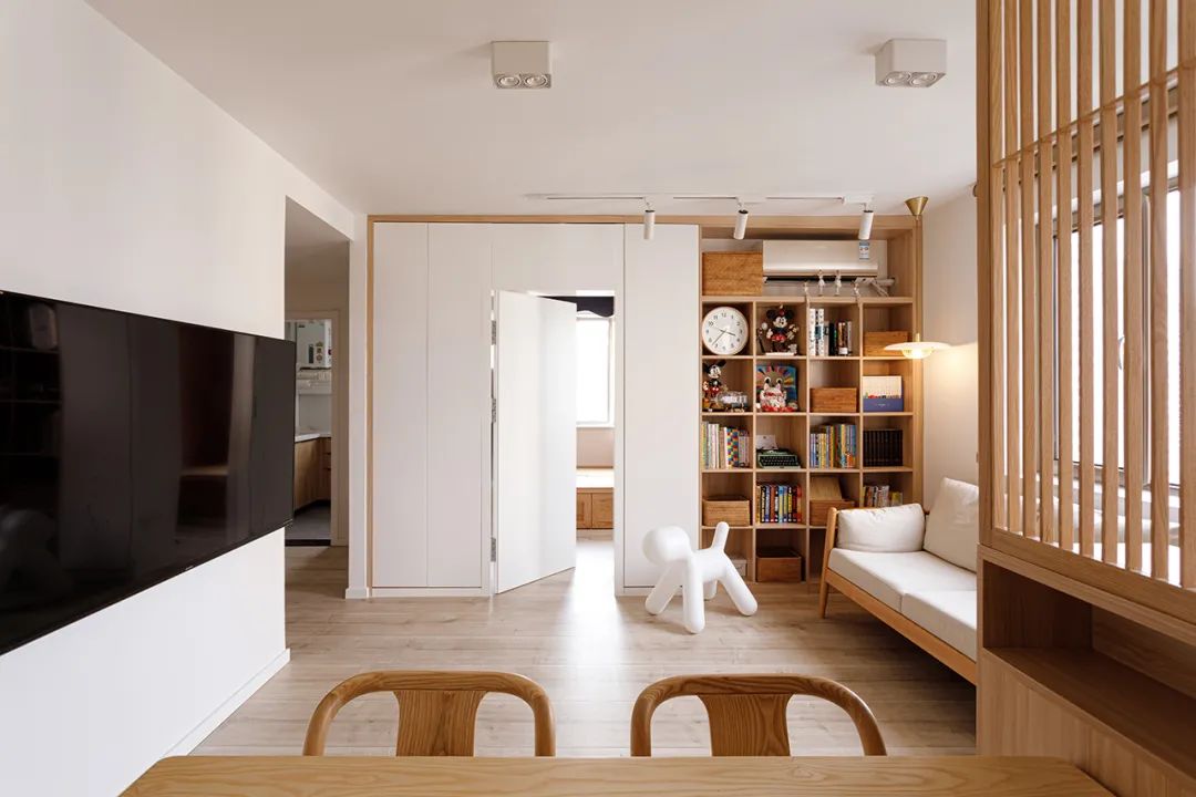 舊房改造教科書丨“角落潮設計”，書房、餐吧全部安排