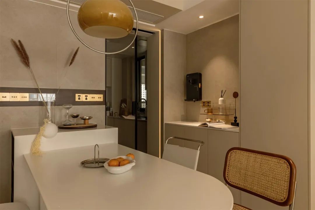 獨居美女巧裝110㎡網紅小三室，一步一景，狠狠愛住～