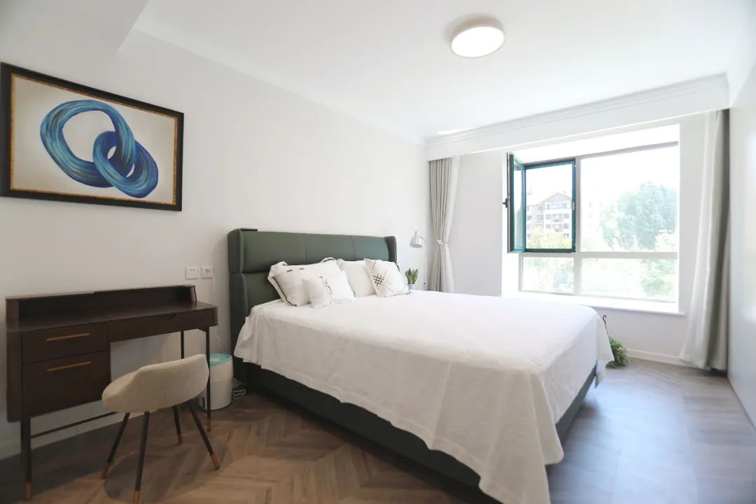 爆改130平大三居，養娃還能空無一物？無中生有衣帽間救了我！ 