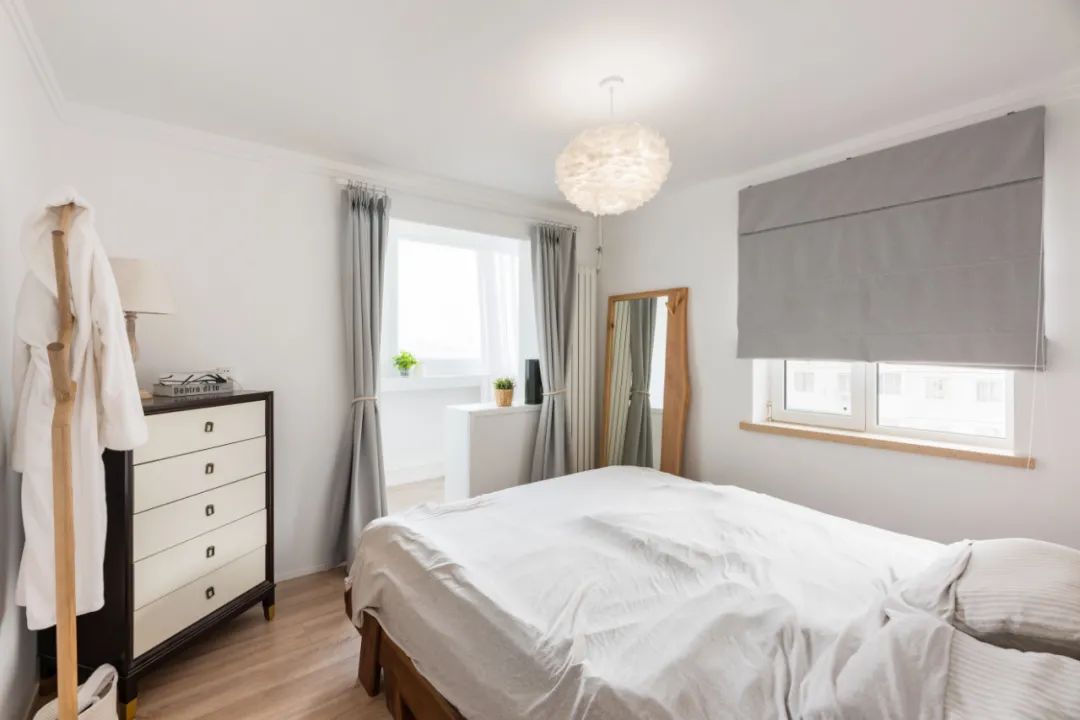 老房沒廳怎么辦？80㎡三居爆改變兩居，多功能空間生活、會客、休閑面面俱到！