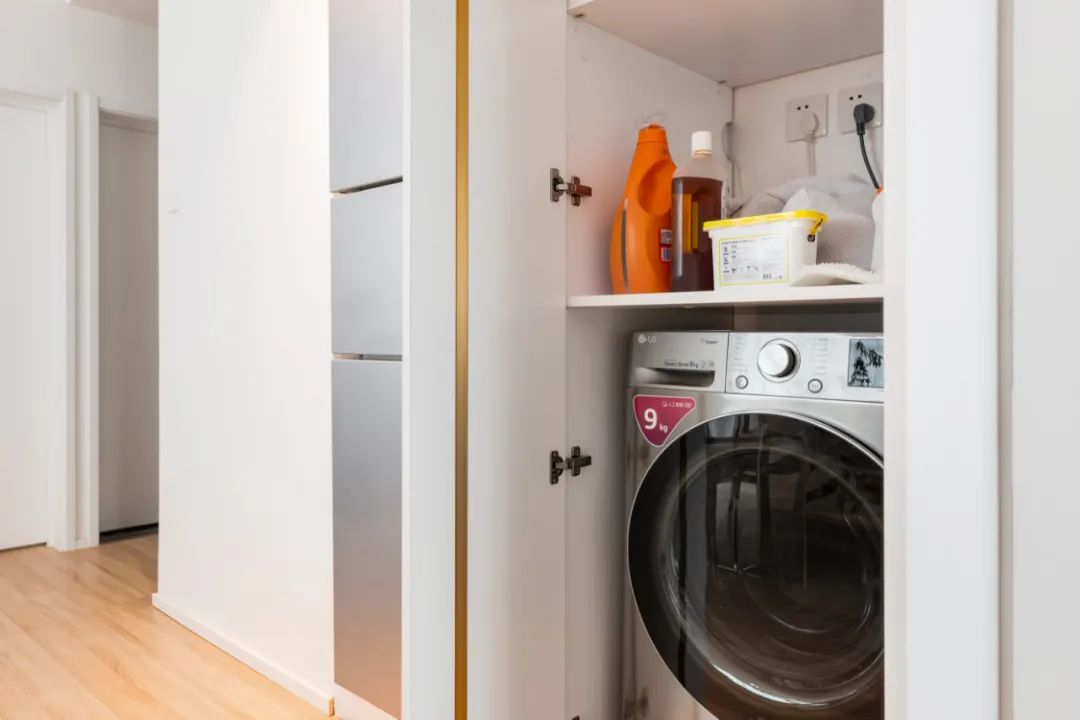 老房沒廳怎么辦？80㎡三居爆改變兩居，多功能空間生活、會客、休閑面面俱到！