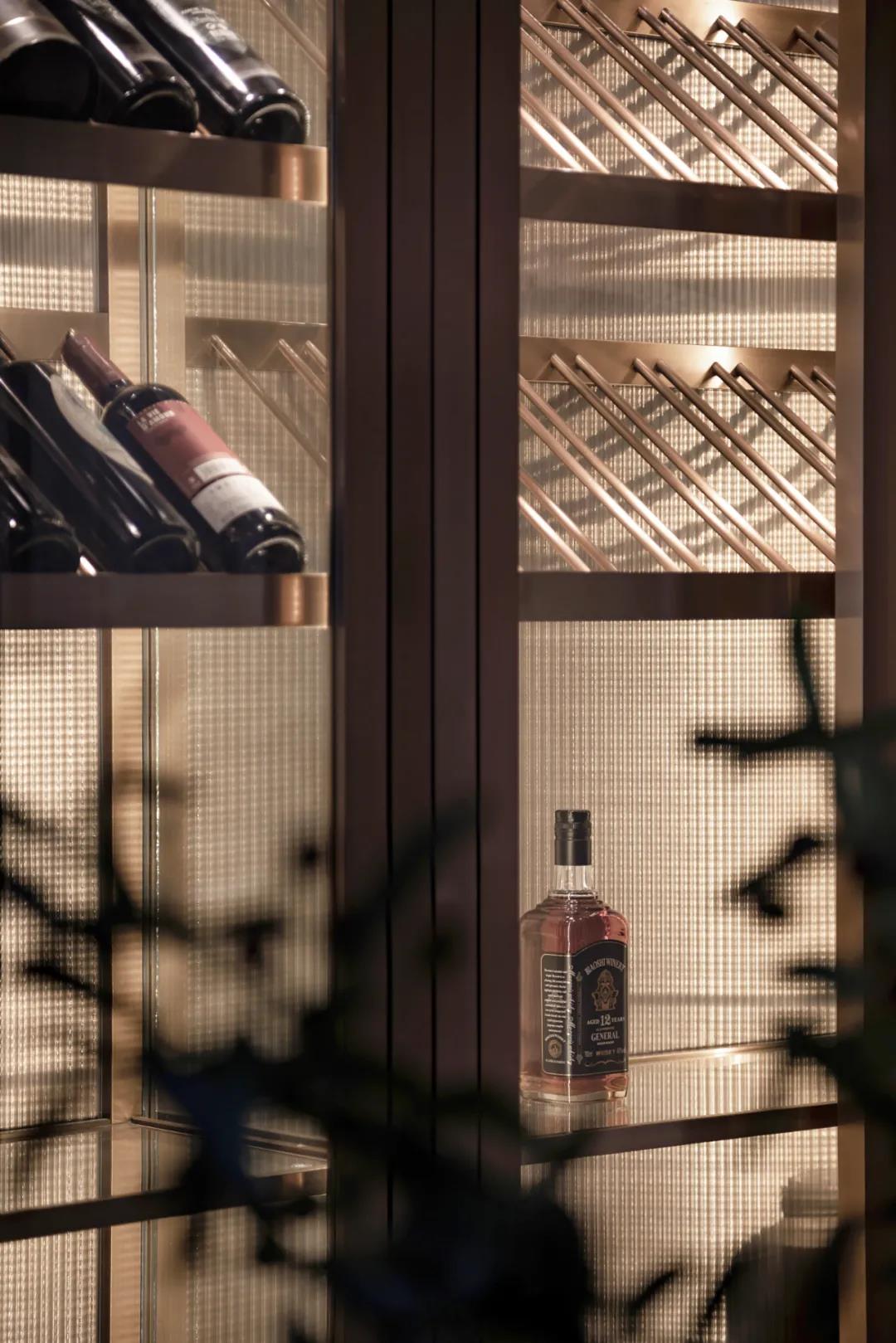 老氣精裝房變身「奢華大宅」，讓人羨慕的顏值天花板！