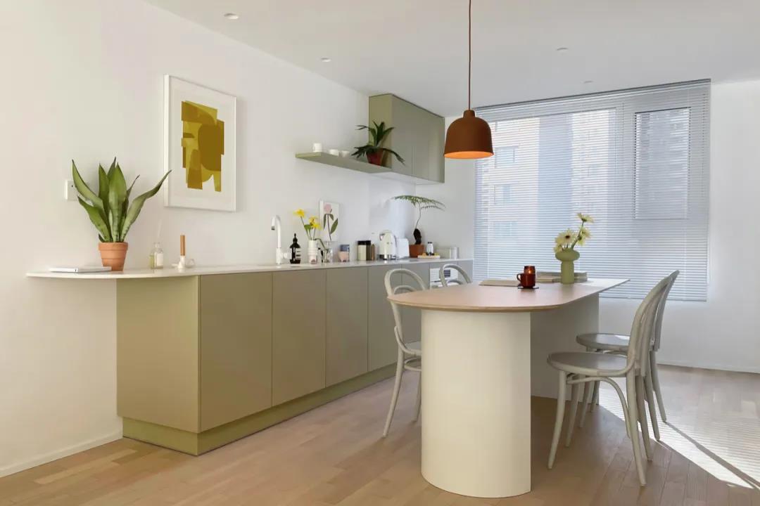 創業夫妻窮裝修，拱形門+奶油風，入住10年不過時	