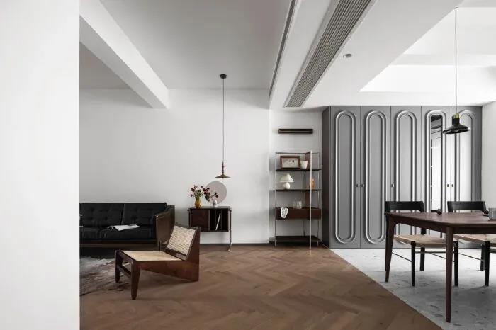 醫(yī)護(hù)夫婦打造雜志風(fēng)質(zhì)感家，98㎡藏著一個(gè)「復(fù)古秀場(chǎng)」	