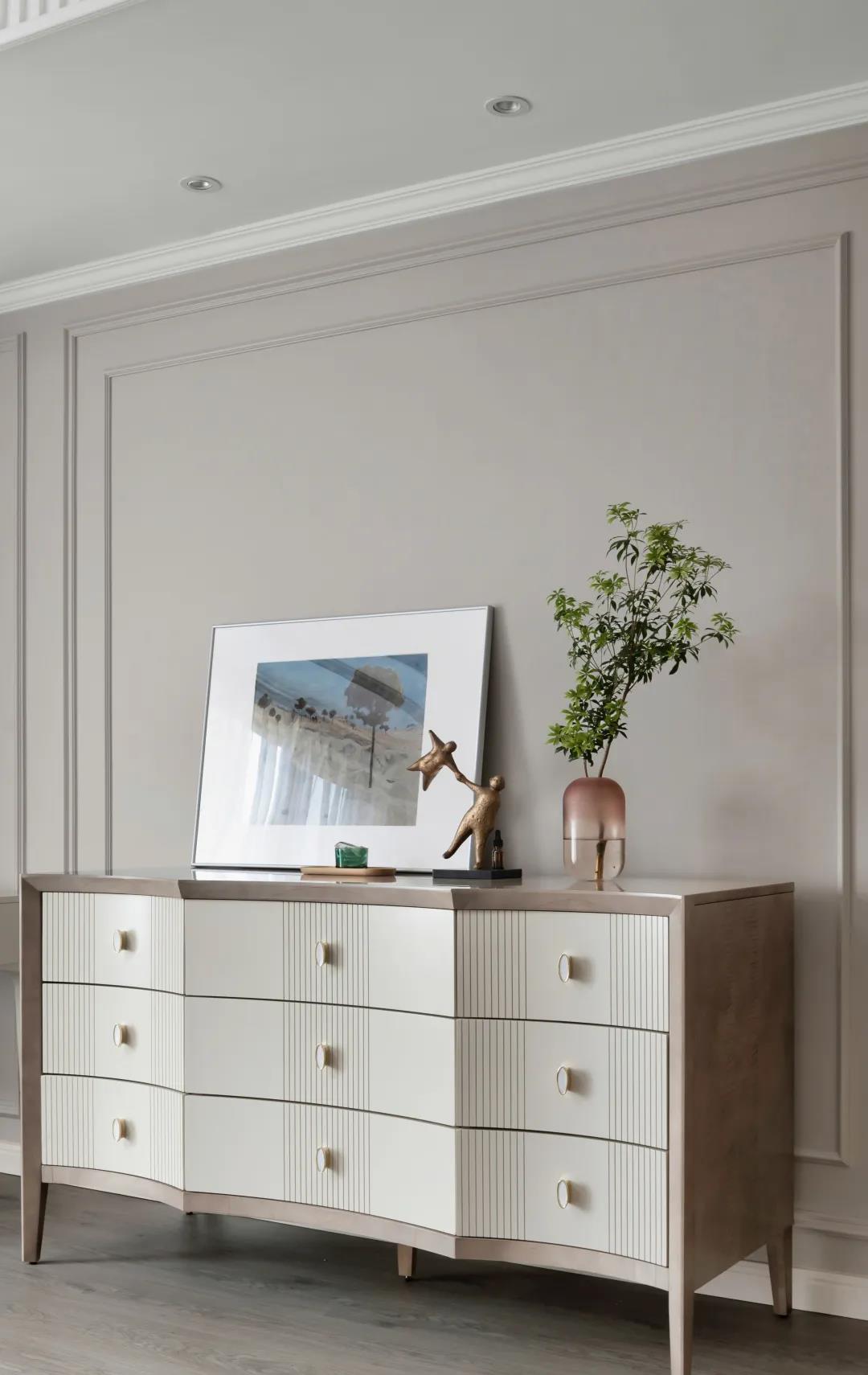 老氣精裝房變身「奢華大宅」，讓人羨慕的顏值天花板！