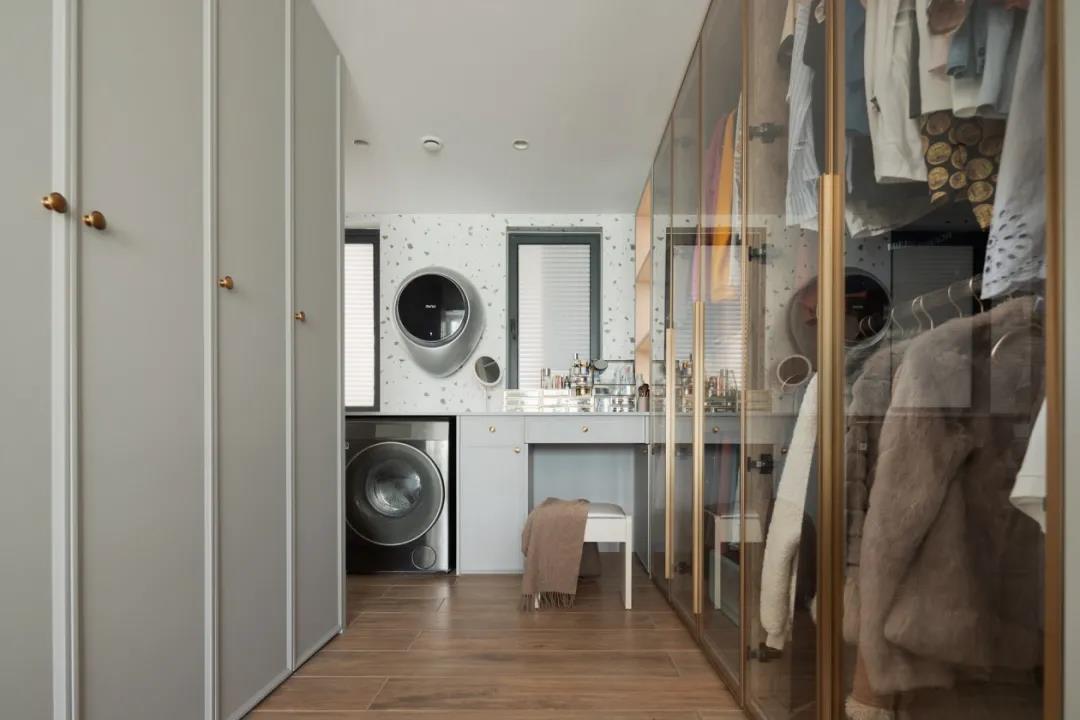 咱就是說，93㎡小三居改成一居，看完我直呼好家伙~	