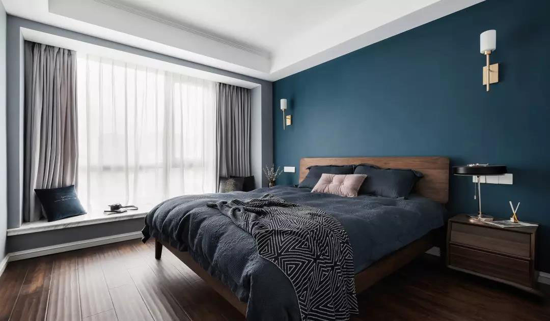 入住4年她家不過時，復古搭配、空間設計經驗都是一絕