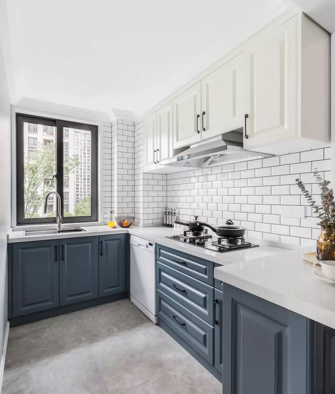 入住4年她家不過時，復古搭配、空間設計經驗都是一絕