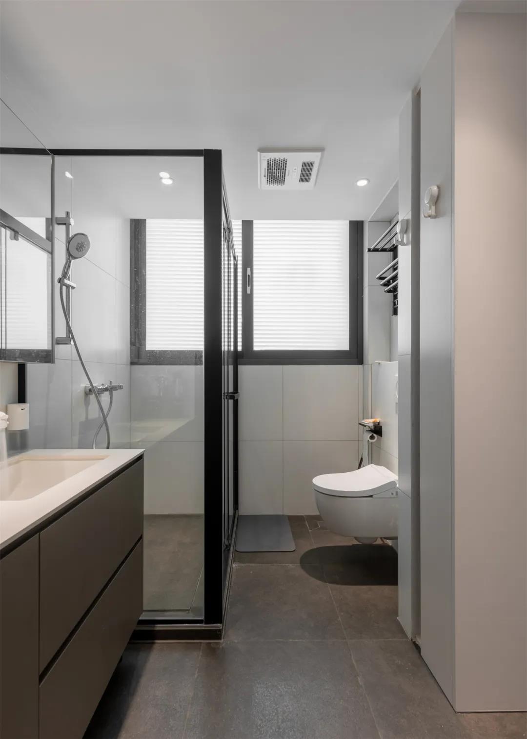 高級感大平層：飄窗別打通了！他家神奇改造多一室