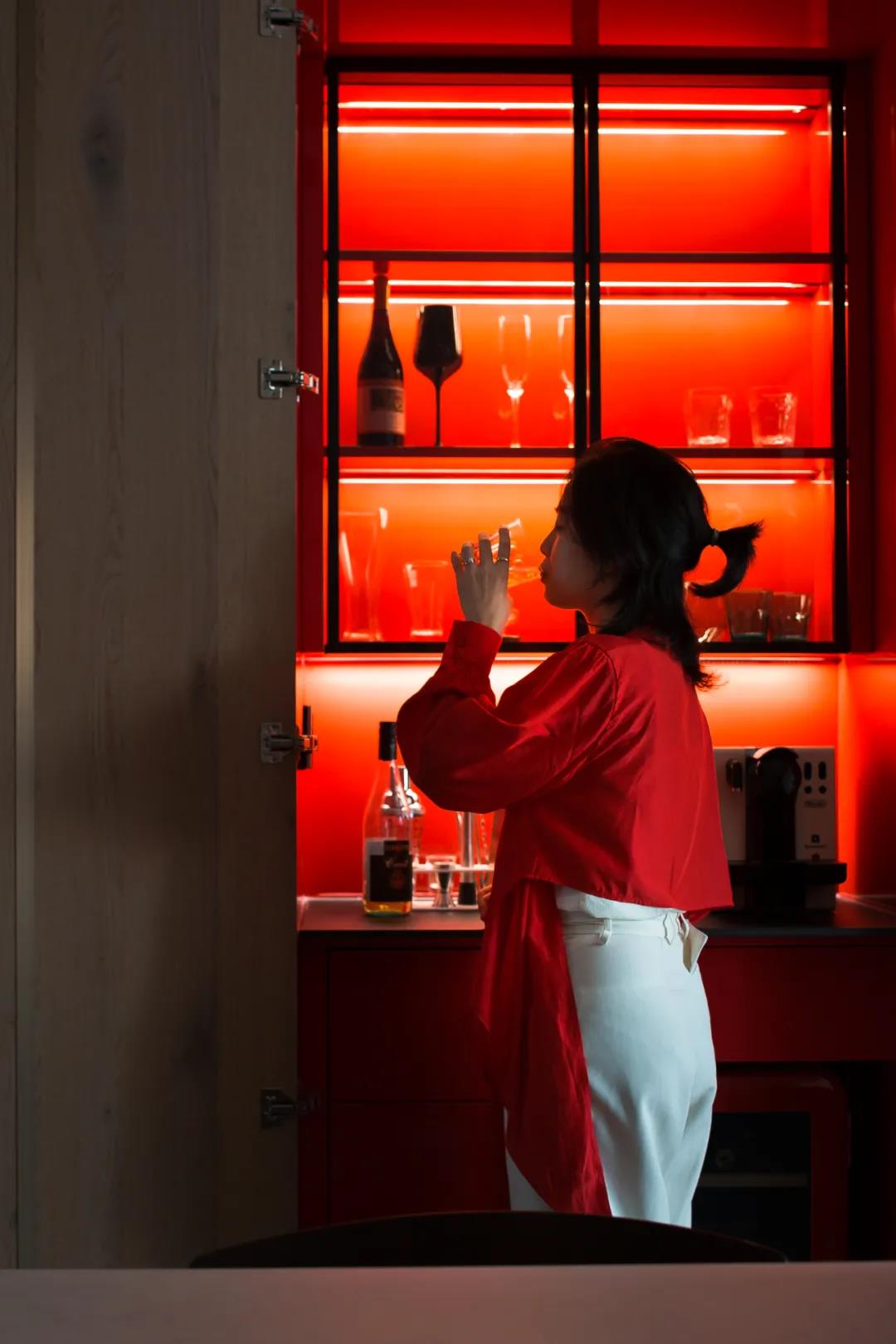 超強(qiáng)隱形收納+絕美落地窗景，這個(gè)搭配范本必看！	