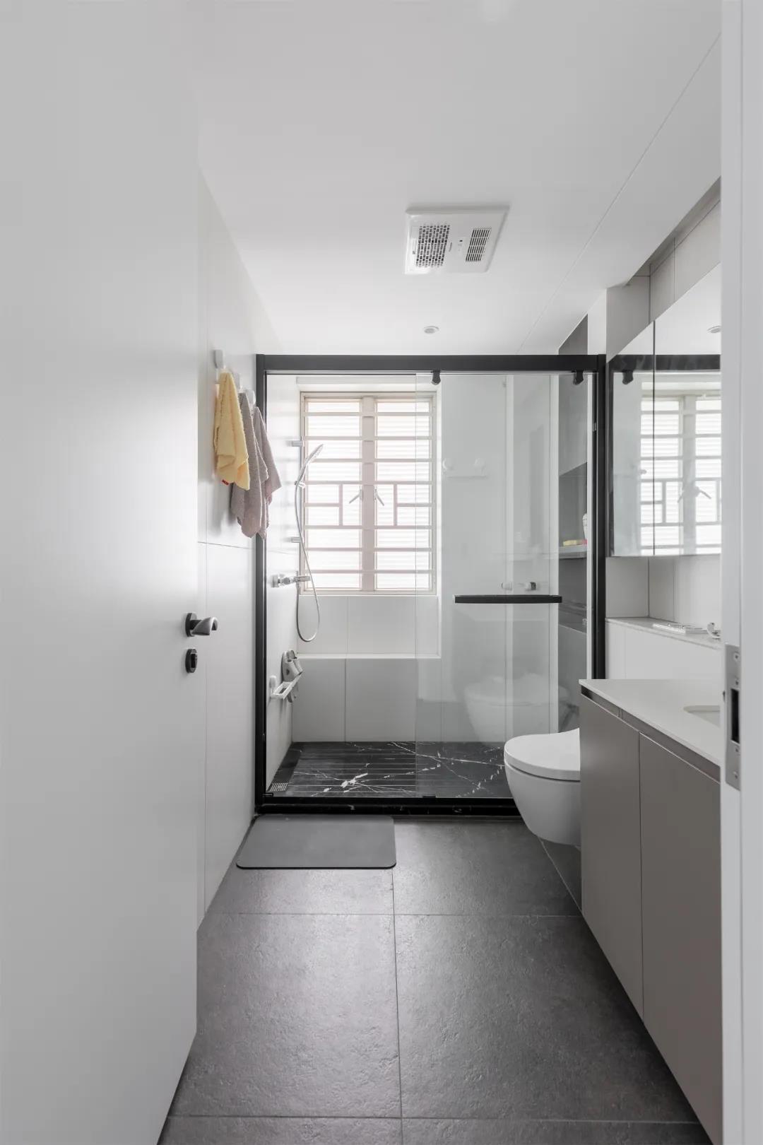 高級感大平層：飄窗別打通了！他家神奇改造多一室