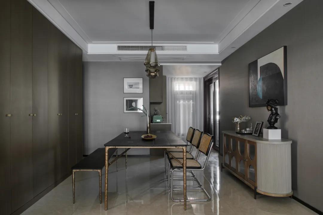 三代同堂の深度復(fù)古家，一招解決“家庭矛盾”	