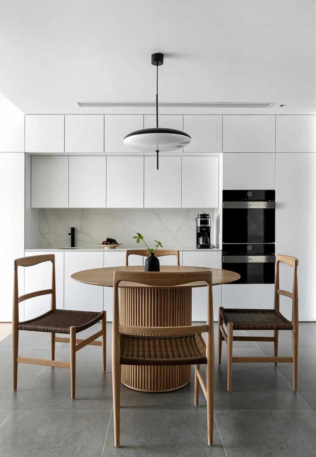 「學(xué)區(qū)房天花板」客廳是