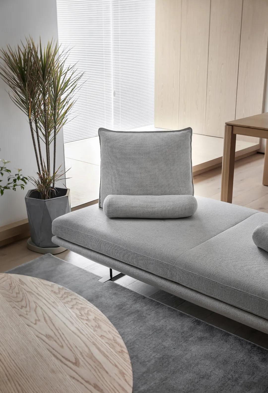 「學(xué)區(qū)房天花板」客廳是