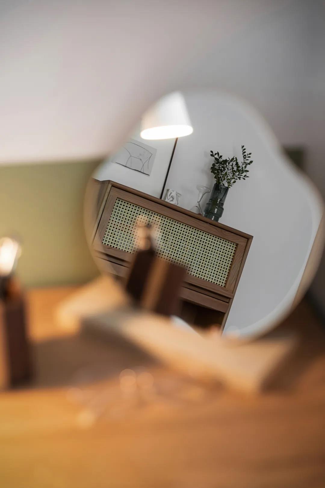 「學(xué)區(qū)房天花板」客廳是