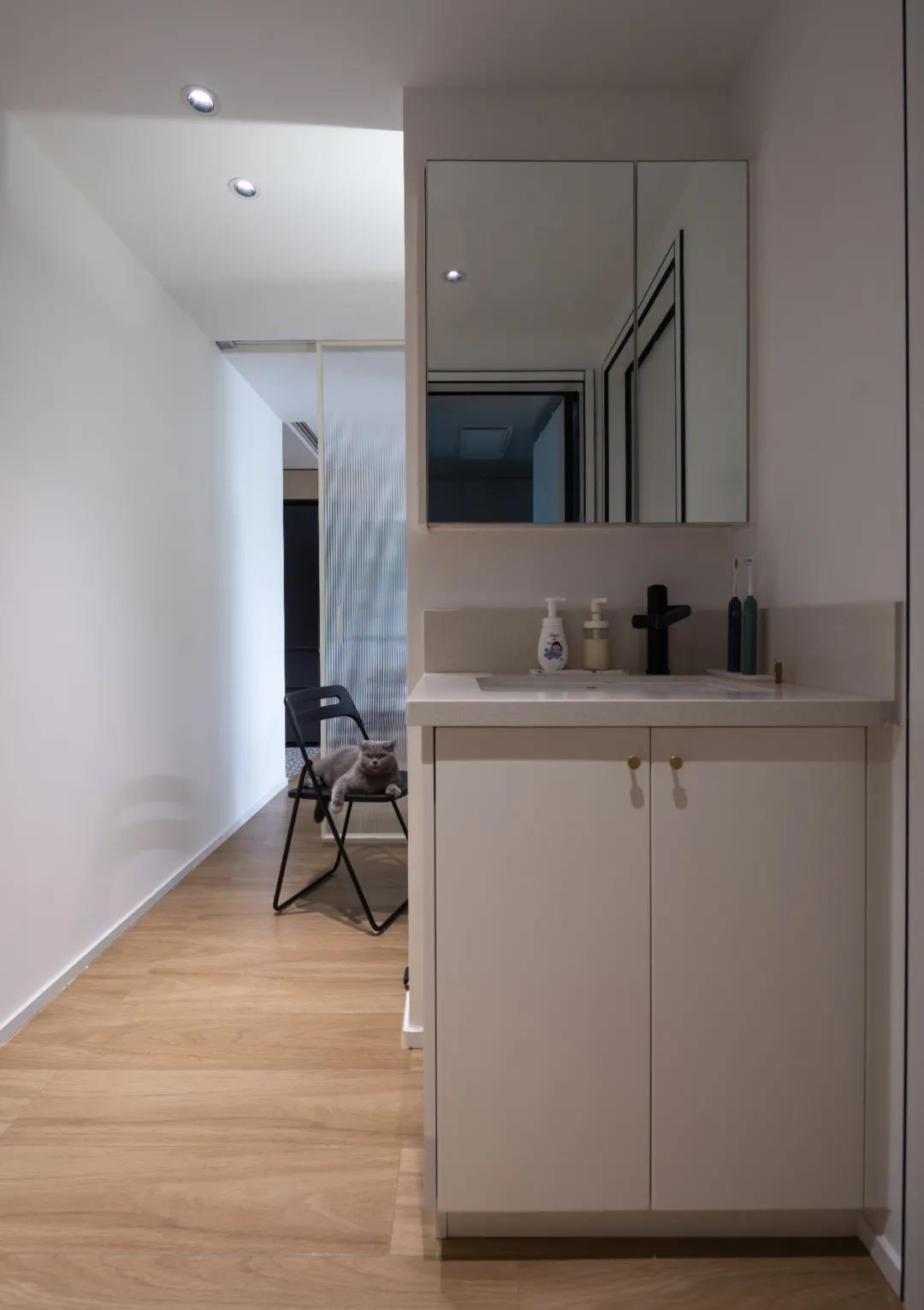 78㎡超極限規劃“貓咪樂園”，過道變書房，功能性max！